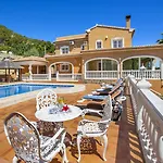 Villa Malie