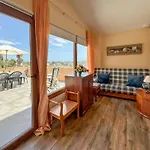 La Amistad Apartamento En Chalet Con Piscina Compartida