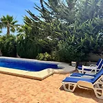 La Amistad Apartamento En Chalet Con Piscina Compartida