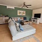 Luxury Villa - Pool, Hot Tub, Aircon, Tvs, Home Cinema, Office, Gbit Internet, Sports Equipment