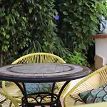 Hostal La Paloma I