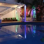 Hotel Casa Día y Noche