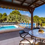 Spanish Style-Villa, Heated Pool & Sea View