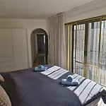 Villa Romantica By Theka Services