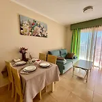 Apartment Of Joy, 5 Minutos De La Playa, Planta Alta