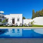 La Novela 4 - By Holiday Rentals Villamar