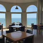 Clp - Beach Front, Pool View And Parking
