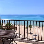 Apartamento frente al mar en Calpe con parking para 4 personas