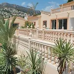 Calpe Puerto Blanco 3000