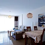 Apartment Borumbot