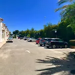 Casa De Familia