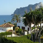 Perfect Location With Stunning Views, 2 Minutes To Beach