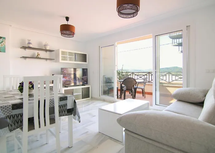 Apartamento Con Amplia Terraza Y Piscina - Bahia