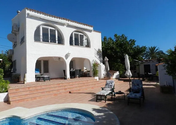 Villa-Tina-8-Pax