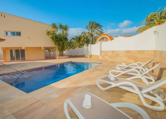 Villa Corina - Plusholidays