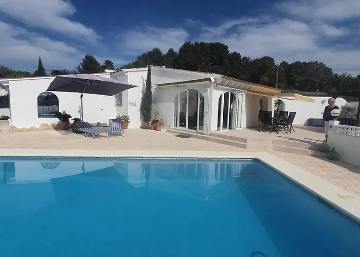 Cheerful 2-Bedroom Villa With Private Pool