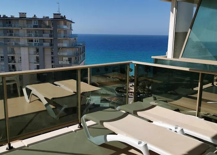 Apartment With Sea View Pool & Private Parking