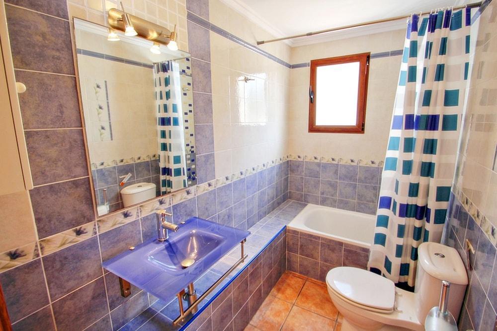 Juanjo - Lovely Detached In Villa *