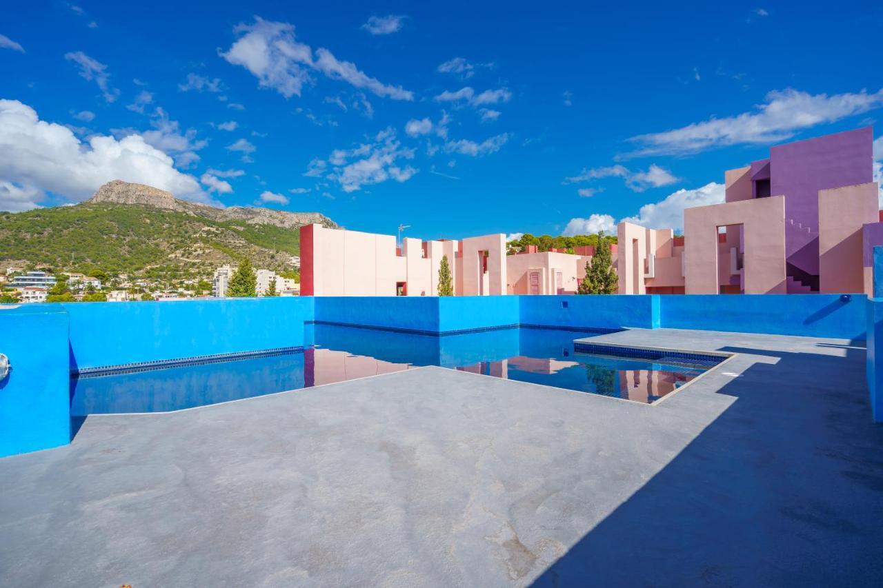 Coral In Muralla Roja * Calpe