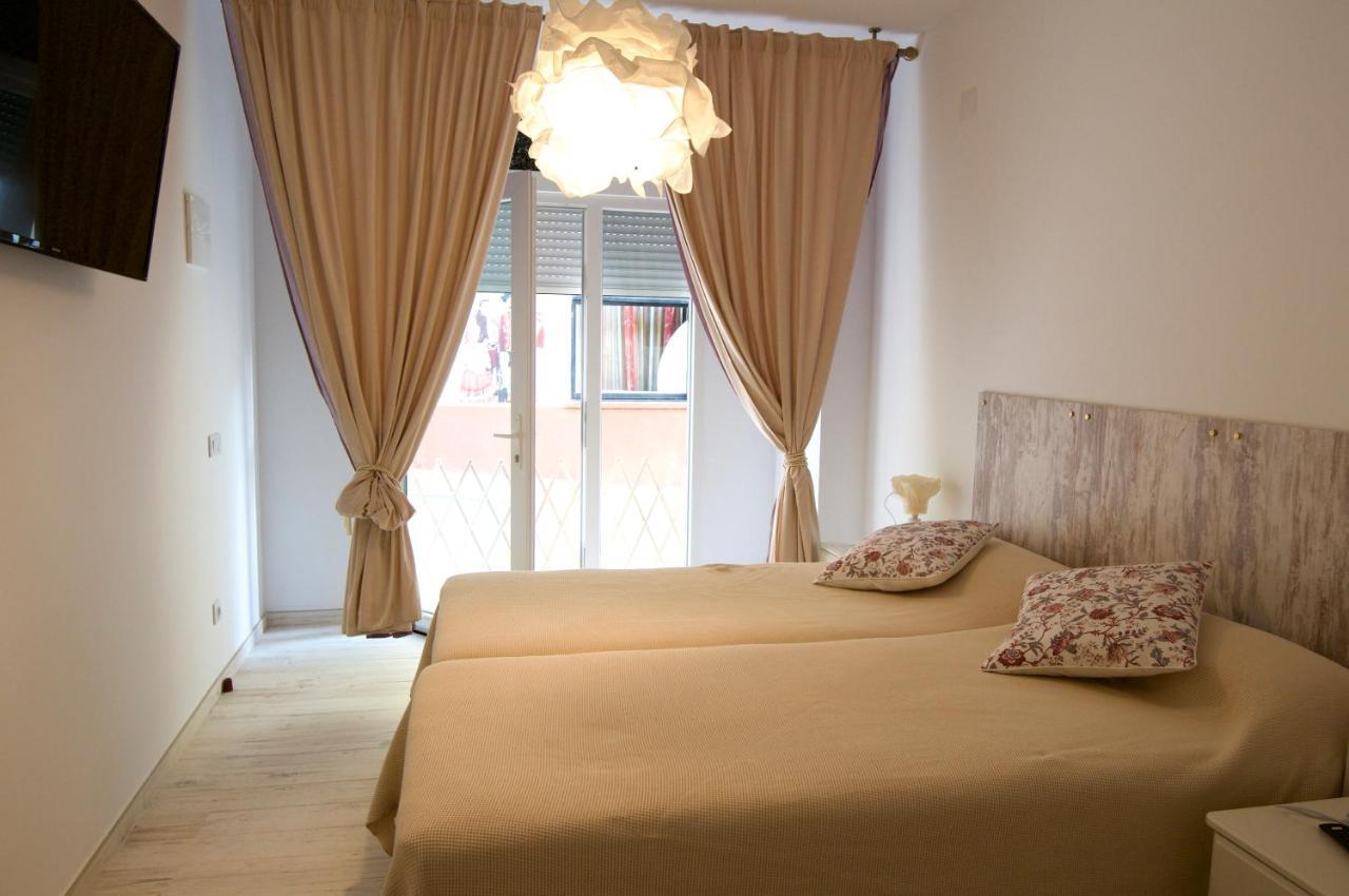 Loft Valentia Ifach Hostel *