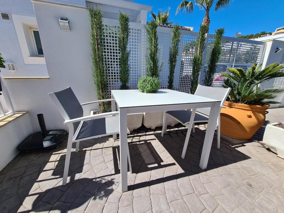 Casa Dos Hombres La Palmera