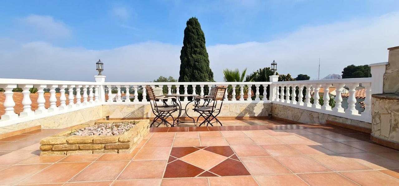 Villa Adelfas *