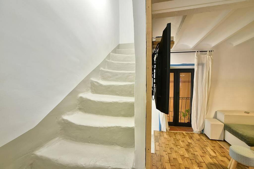 Charmante Maison Indépendante Dans Le Vieux Сasa de vacaciones *