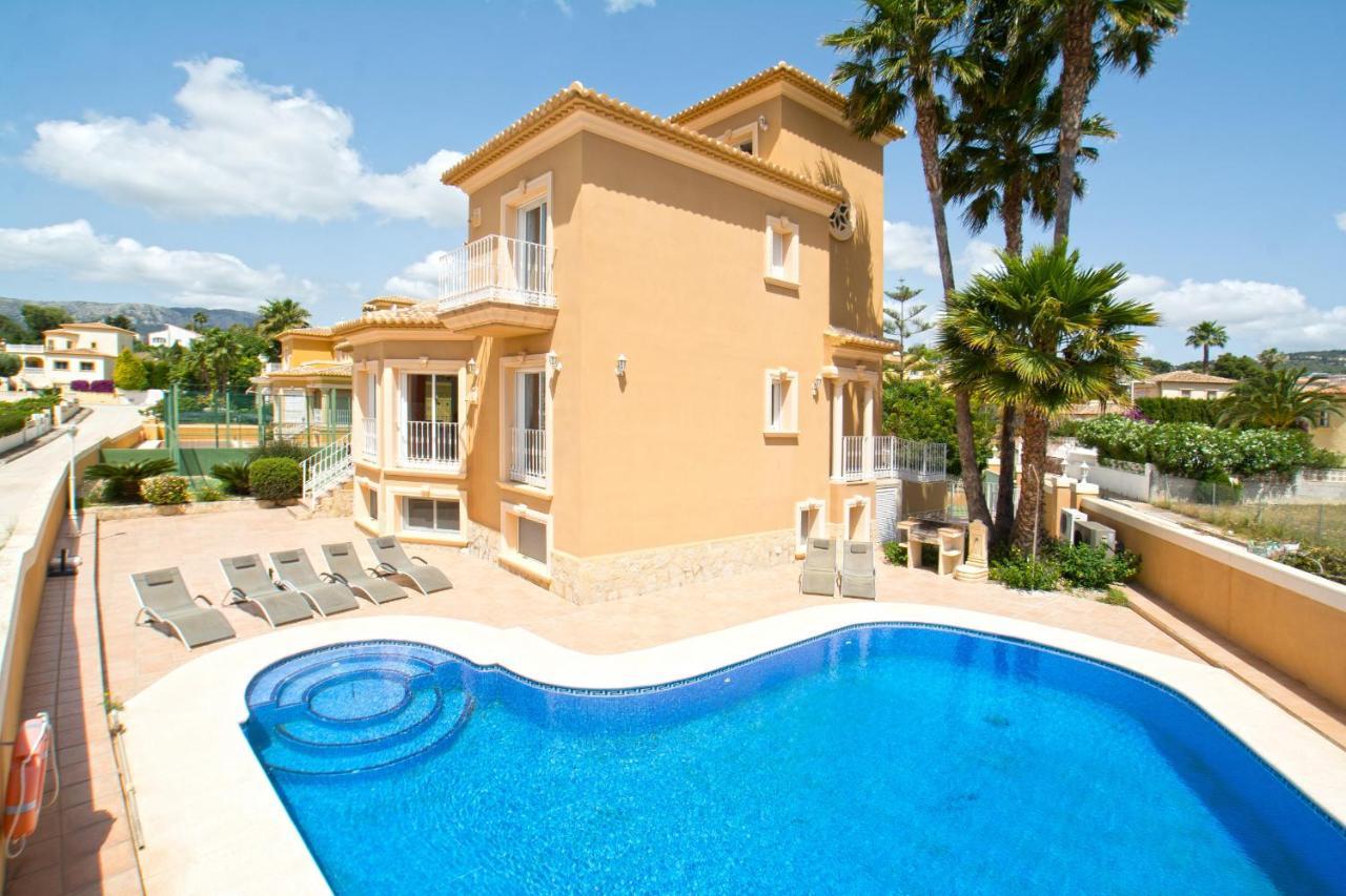 Villa Nadaltenis - Costa *