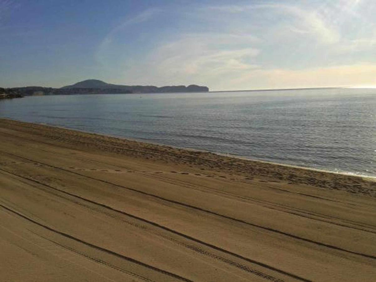 Primera Linea Playa Piscina Parking Wifivistas Apartment