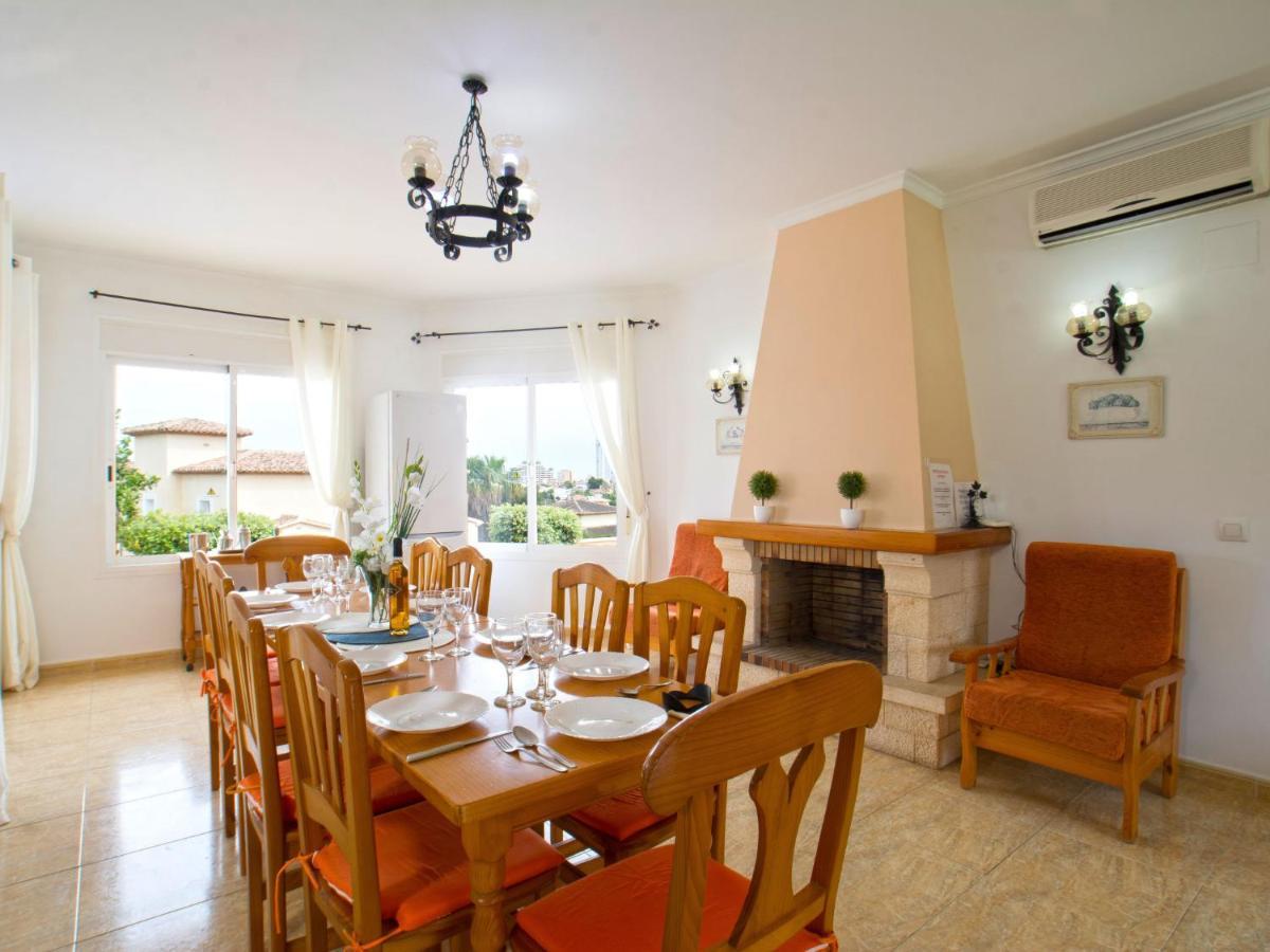 Liriopadel Villa *