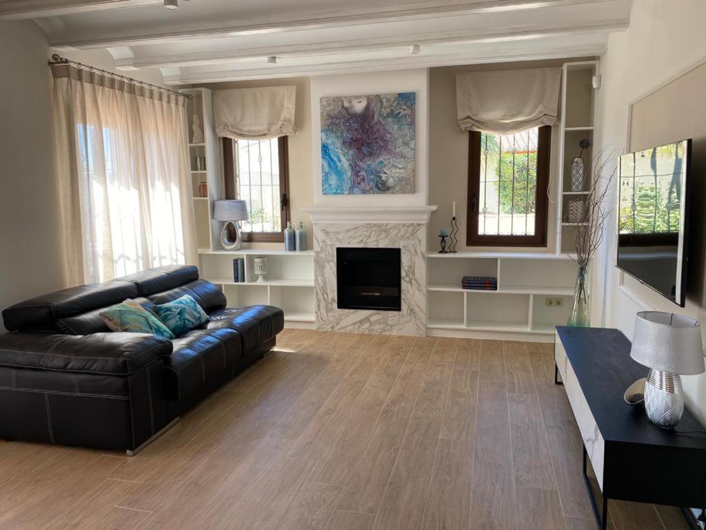 Villa The
