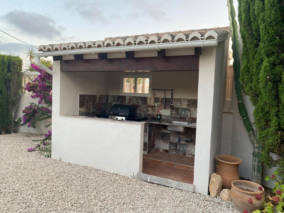 Villa The