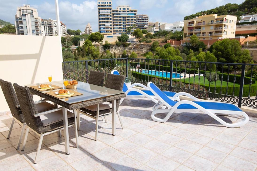 Casa Pitufo Calpe, Bright Duplex - & Mountain View Apartment *
