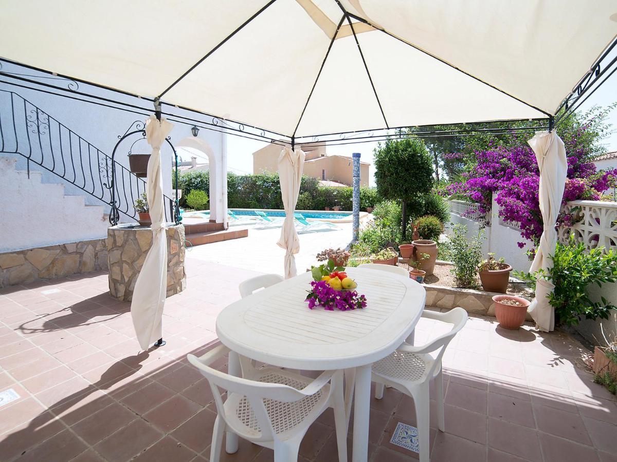 Holiday Evelyne By Interhome