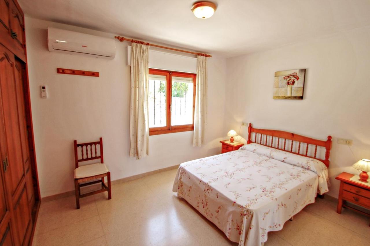 Laura-29a - Pretty With Garden And Private Pool In Villa
