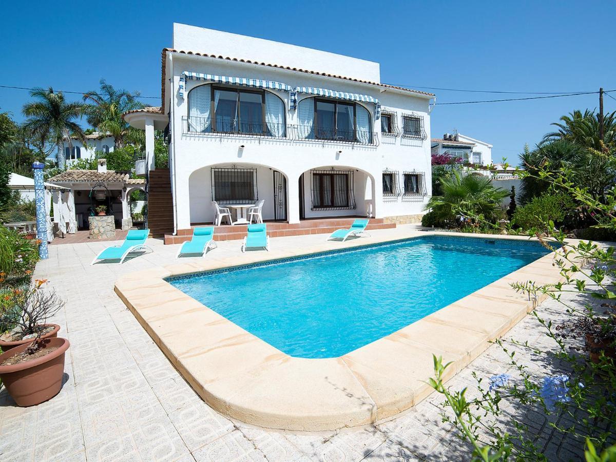 Holiday Evelyne By Interhome