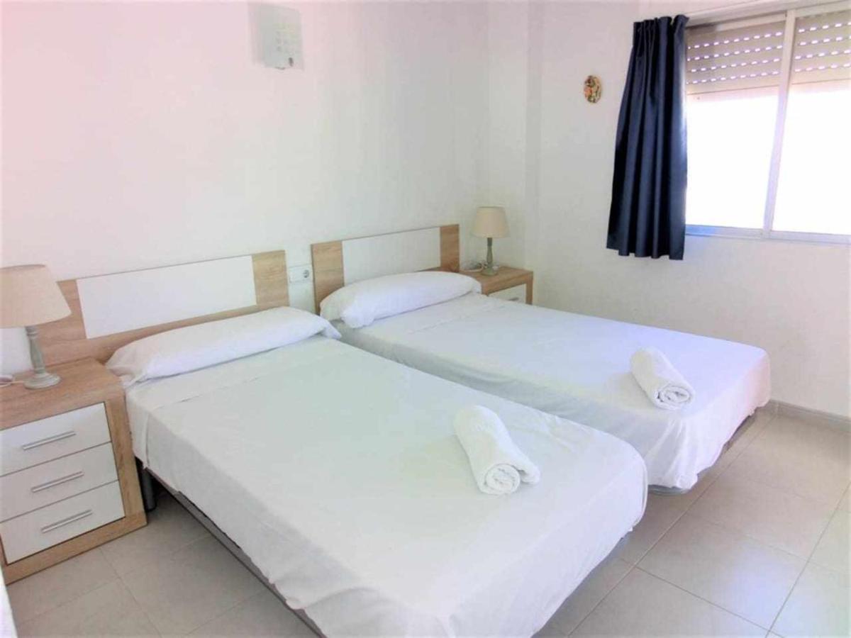 Apartment 14e Mar2 2 *