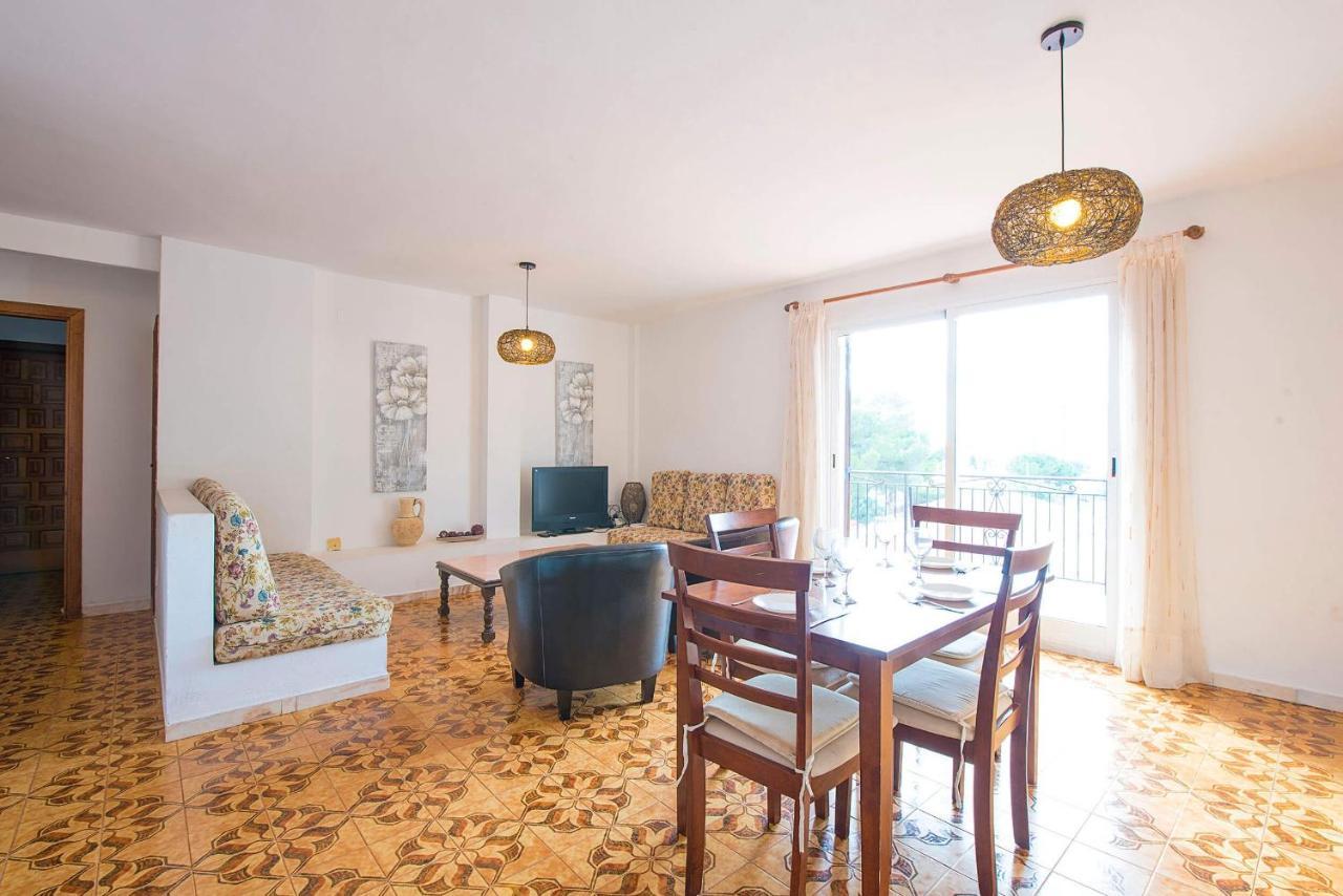 Cari - Plusholidays * Calpe
