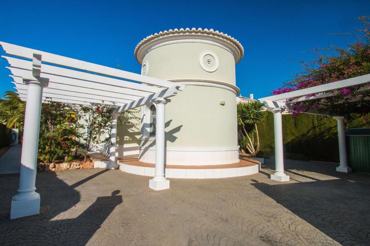 Yoko - Plusholidays Villa Calpe