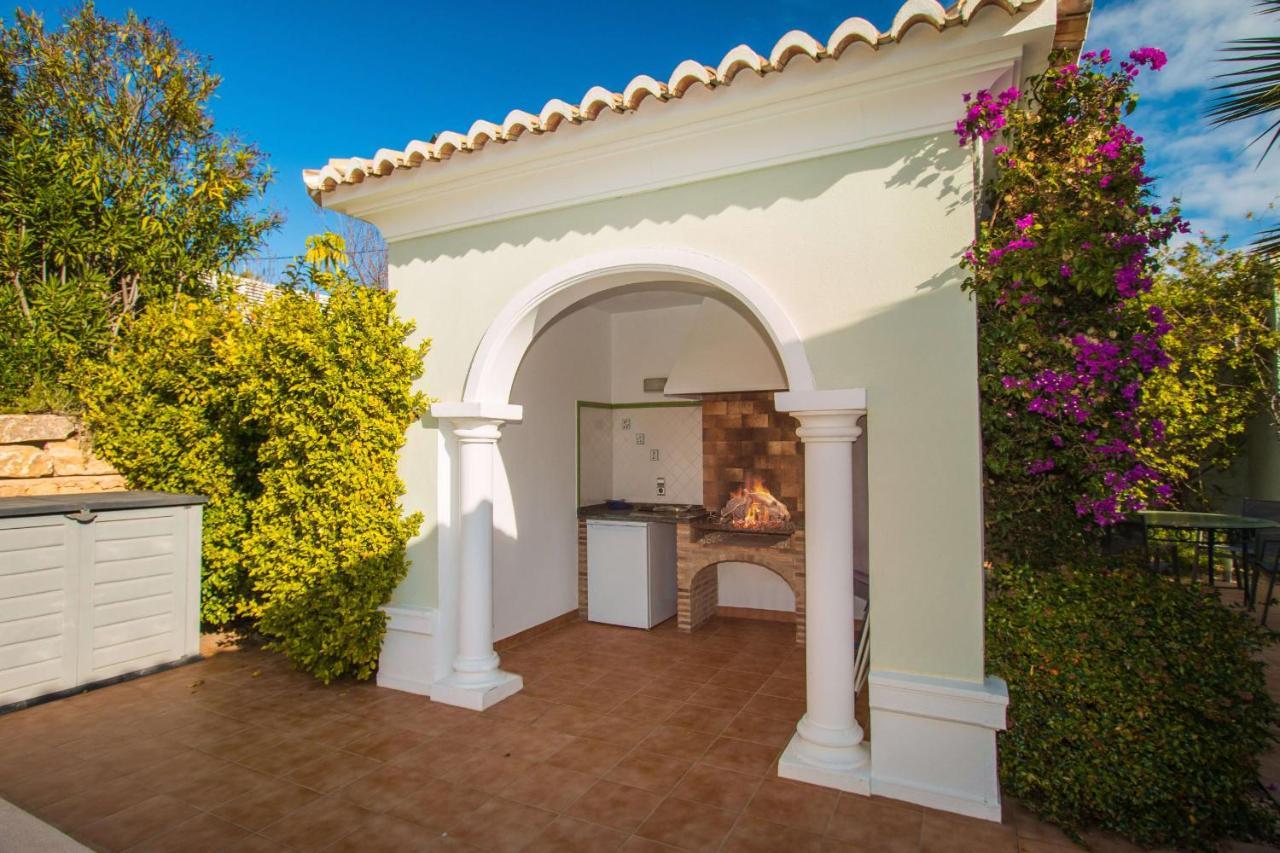 Yoko - Plusholidays Villa Calpe