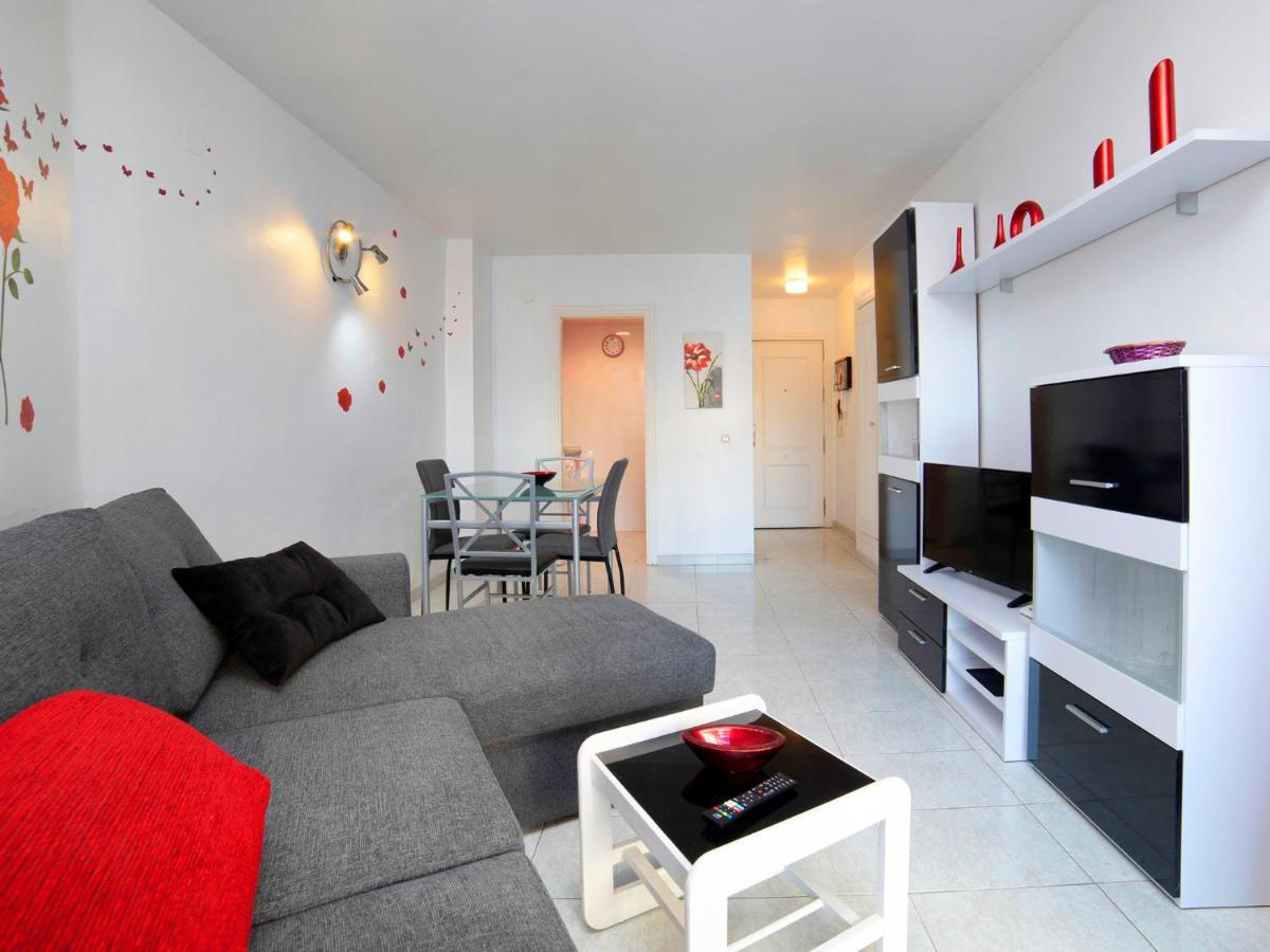 Apolo Vii-3 By Interhome