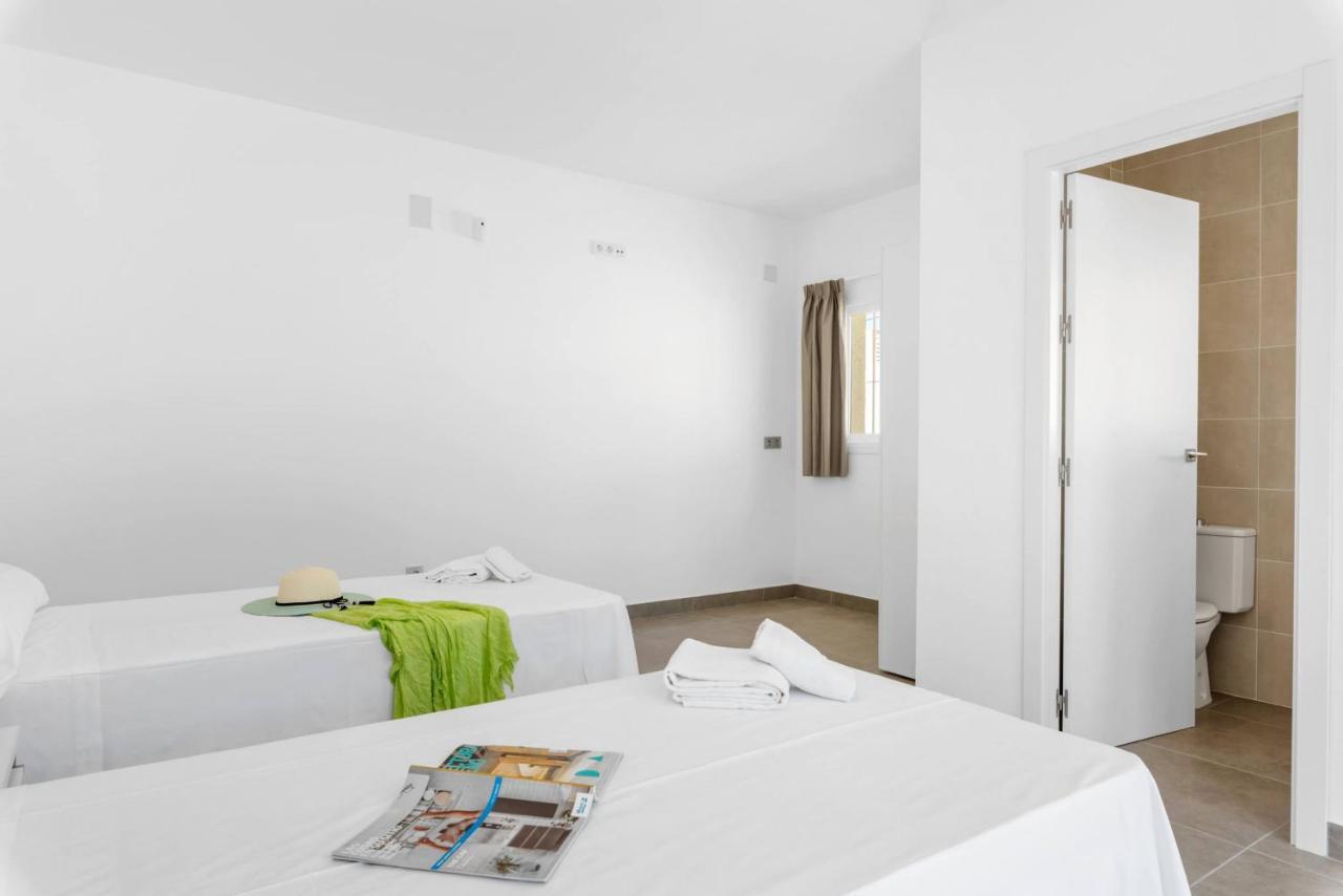 Villa Escriva - Plusholidays *