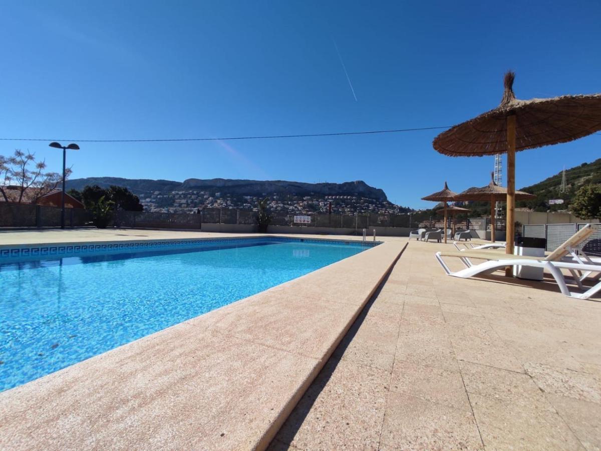 Precioso Bungalow Luminoso Con Piscina Y Terraza. *