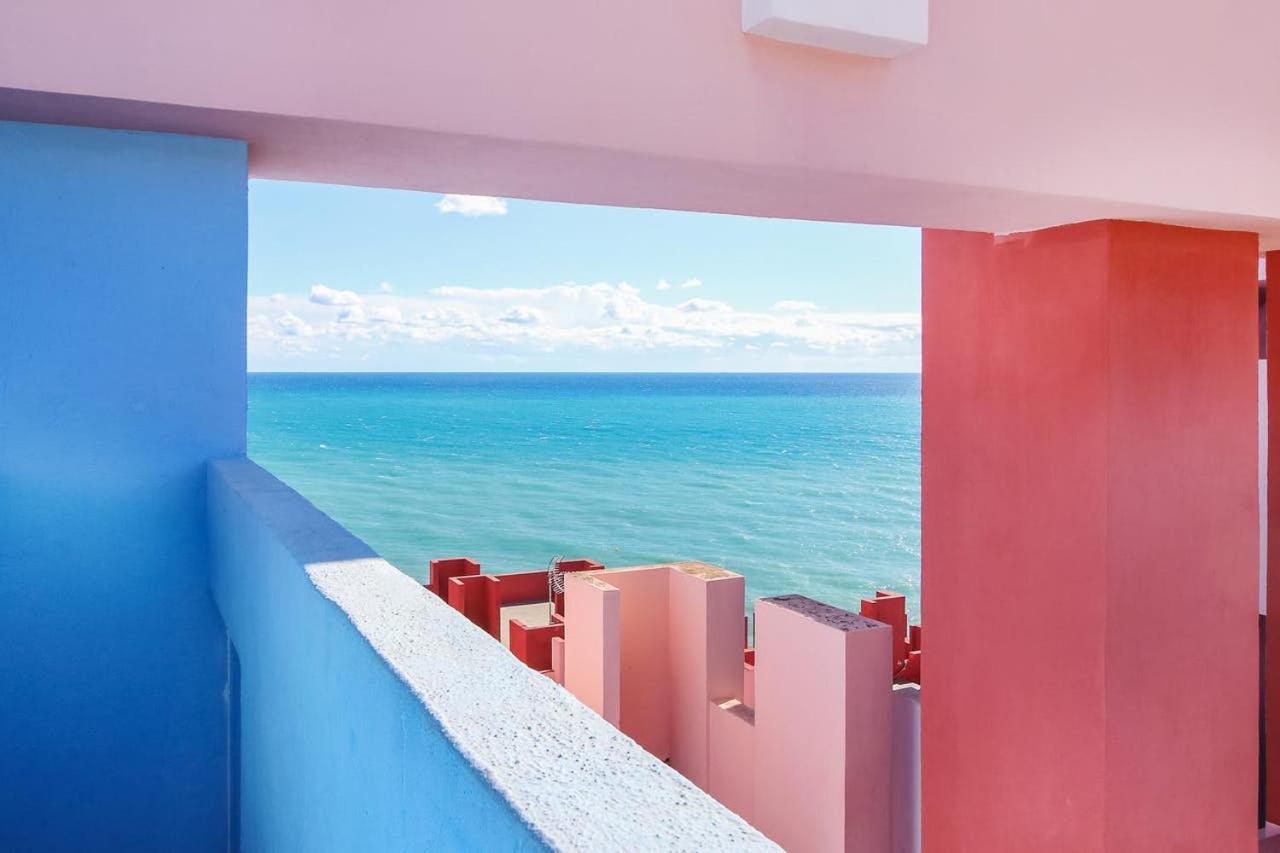 Apartamento La Muralla Roja *