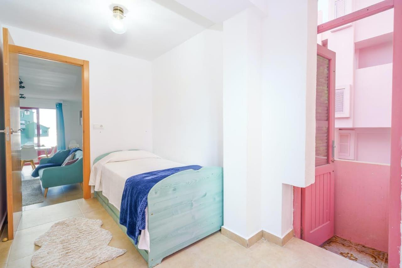 Apartamento La Muralla Roja