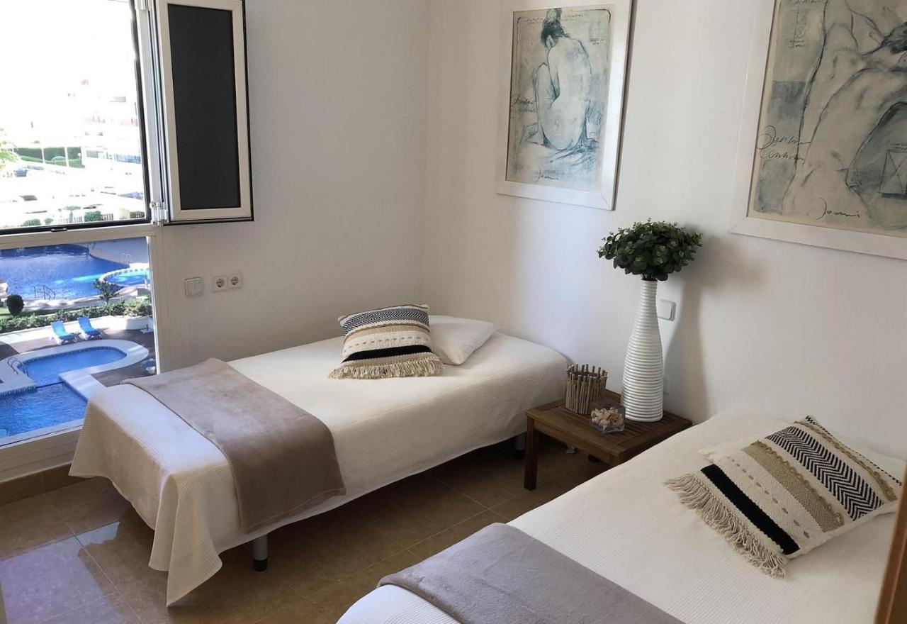 Front Line On The Apartamento Calpe
