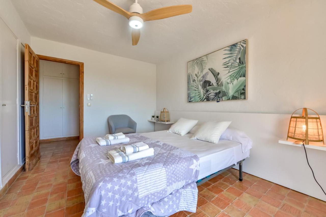 Villa Las Rocas - By Almarina Villas *