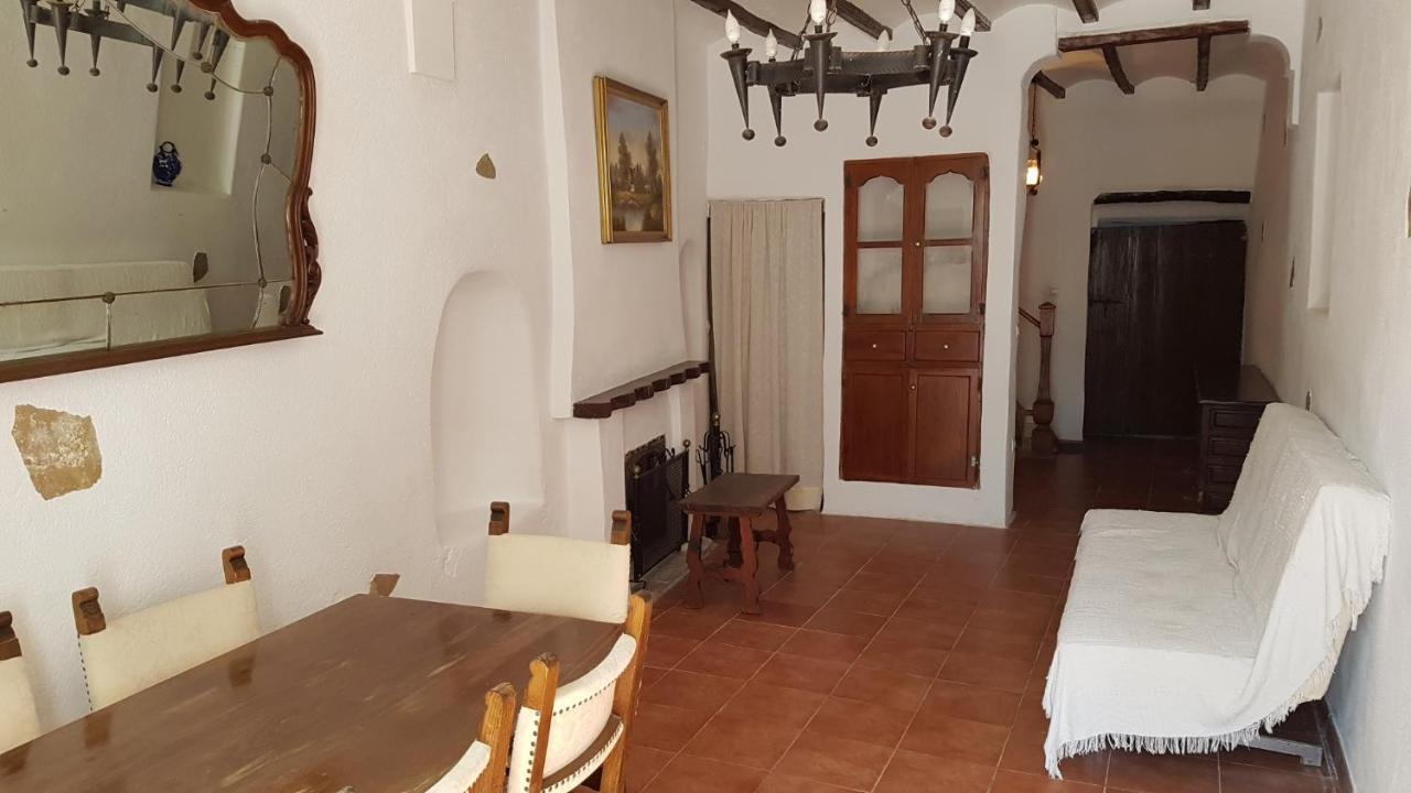 Gemuetliches Altstadthaus Am Kirchplatz In Apartment Calpe