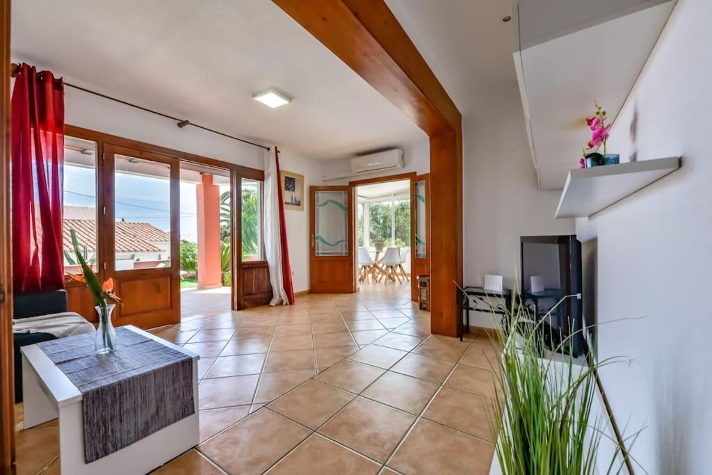 Guzman - Mouna Villa Calpe