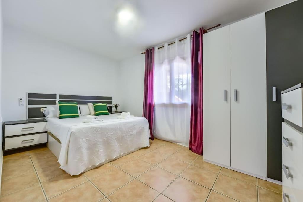 Guzman - Mouna Villa Calpe